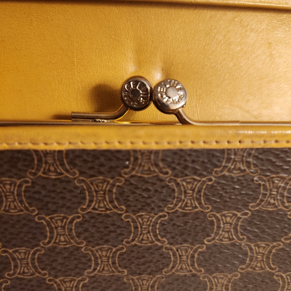 Celine Macadamia Bi-fold Long Wallet - Picture 16 of 16